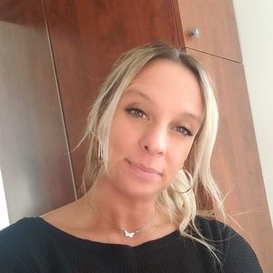 Meet your Posher, Cindy-lee